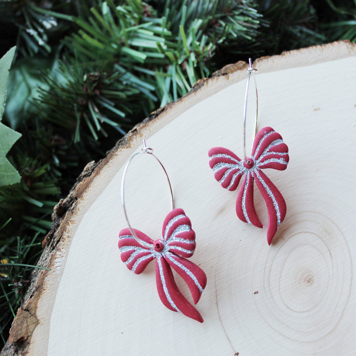 Sparkly Red Bows - Silver
